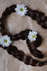 hair with flowers